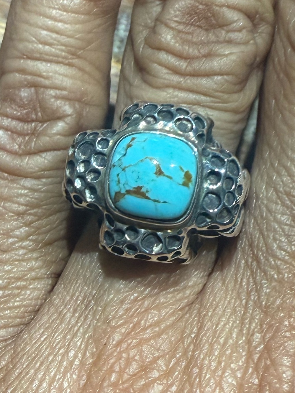 Turquoise Stone sterling Silver textured Ring - Women Jewelry.  Size 7
